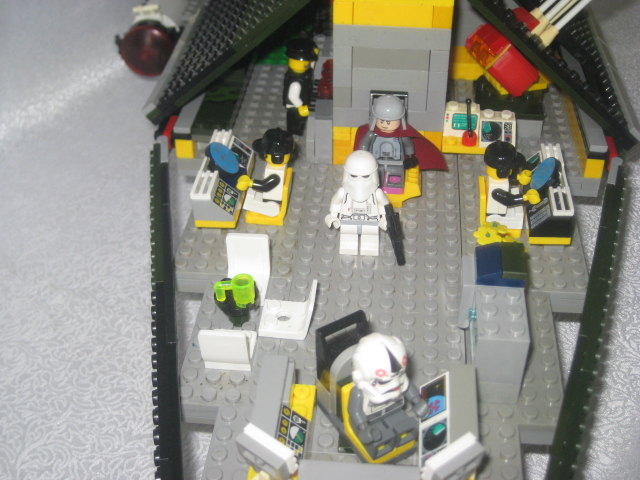 LEGO MOC - In a galaxy far, far away... - шатл республиканцев класса венатор