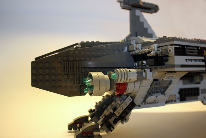 LEGO MOC - In a galaxy far, far away... - Destroyer Stellaire de classe Acclamator I