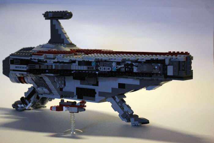 LEGO MOC - In a galaxy far, far away... - Destroyer Stellaire de classe Acclamator I