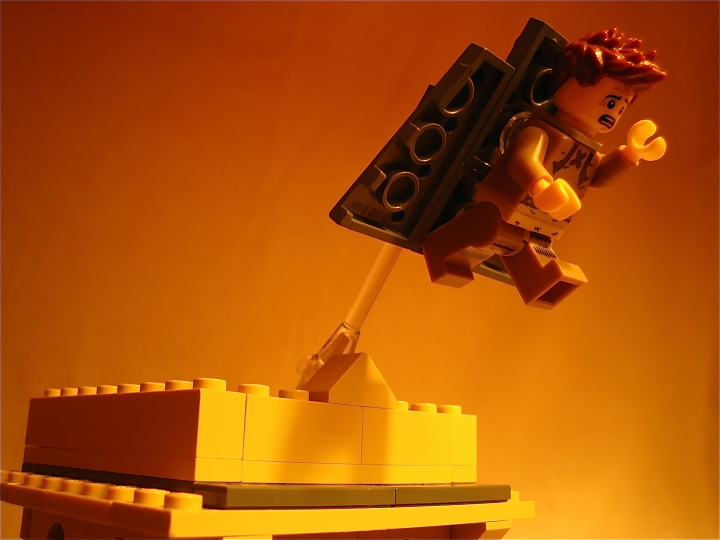 LEGO MOC - Because we can! - 'Flying monk': страх остался позади.