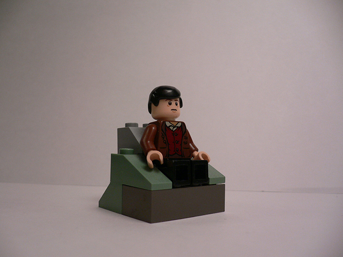 LEGO MOC - Because we can! - Nikola Tesla: Удобное кресло и Никола, что еще нужно для гениального открытия?!