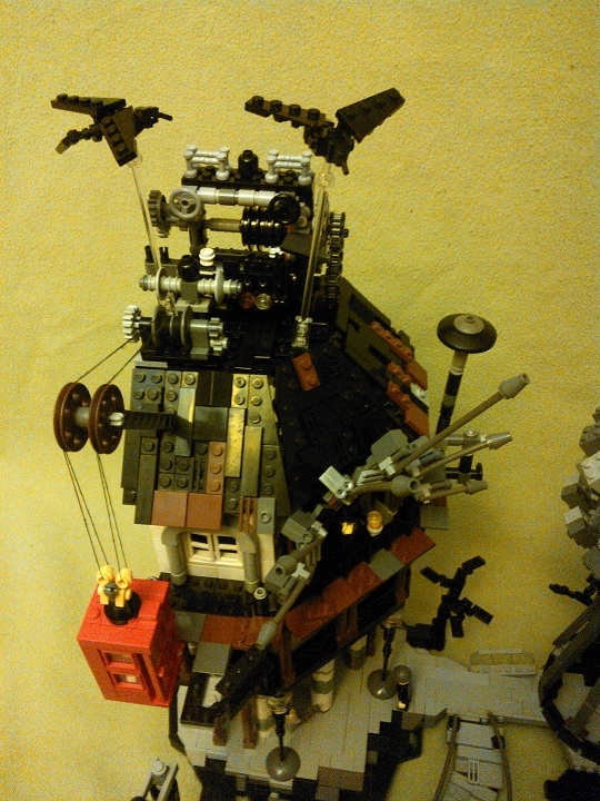 LEGO MOC - Because we can! - Transmission d'énergie sans fil: генератор на крыше