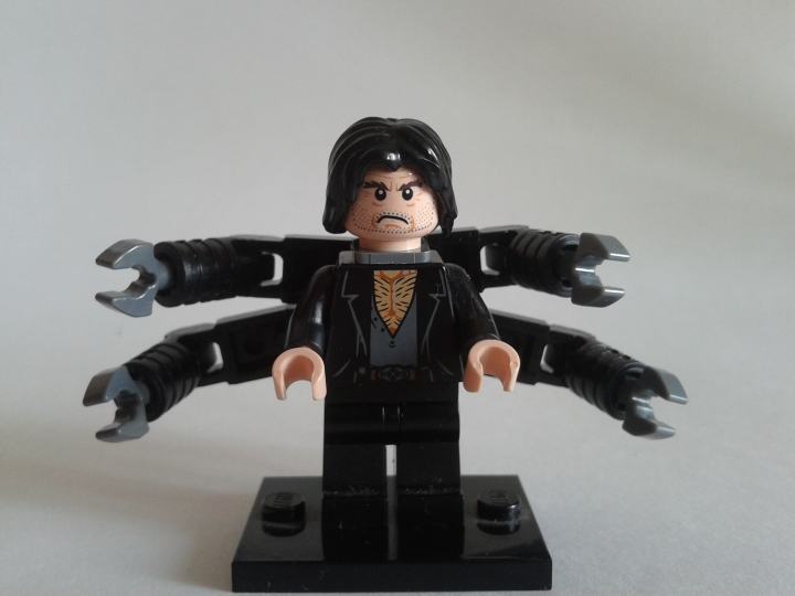 LEGO MOC - Heroes and villians - Dr. Octopus Attacks