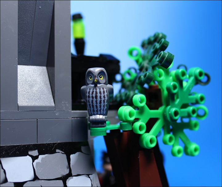 LEGO MOC - Heroes and villians - Killer has been punished.