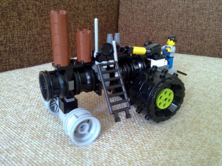 LEGO MOC - Steampunk Machine - паровой трактор : вот такая модель у меня получилась