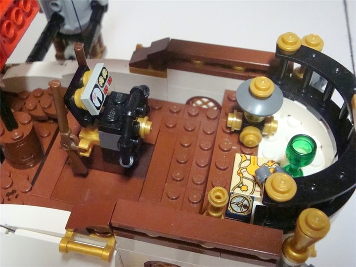 LEGO MOC - Steampunk Machine - Steampunk styled 'Scarlet Sails': Место капитана.