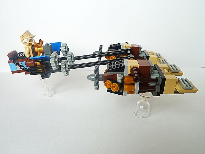 LEGO MOC - Steampunk Machine - Anakin's Pod Racer: Капсула. Вид сбоку (дым из труб убран).