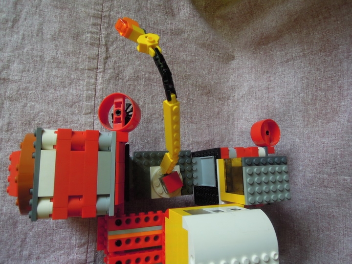 LEGO MOC - Mini-contest 'Zeppelin Battle' - Дирижабль-платформа для перевозки грузов