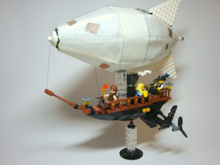 LEGO MOC - Mini-contest 'Zeppelin Battle' - Towards New Adventures