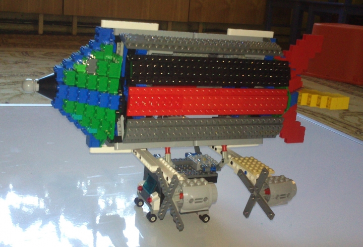 LEGO MOC - Mini-contest 'Zeppelin Battle' - Red-gray Zeppelin