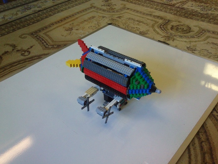 LEGO MOC - Mini-contest 'Zeppelin Battle' - Red-gray Zeppelin