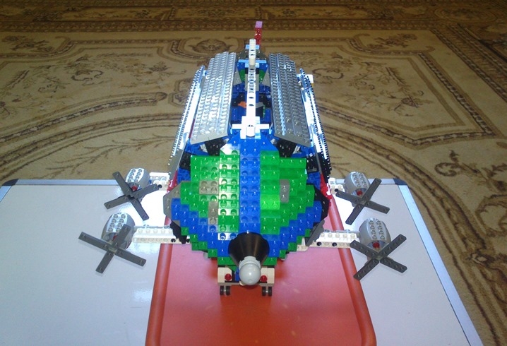 LEGO MOC - Mini-contest 'Zeppelin Battle' - Red-gray Zeppelin