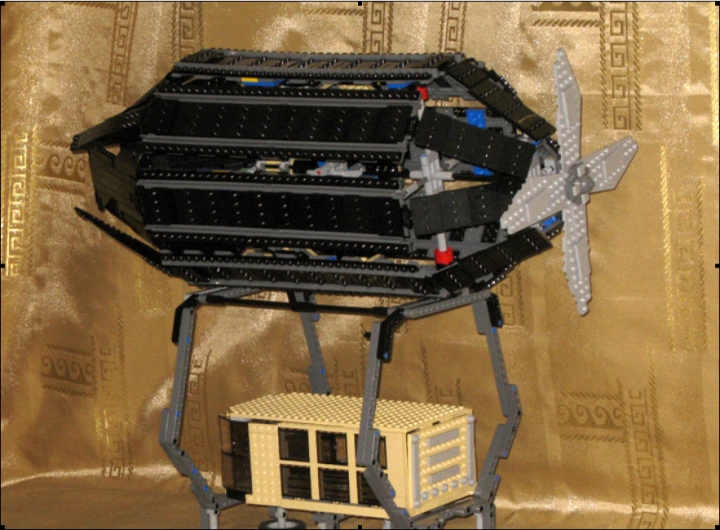 LEGO MOC - Mini-contest 'Zeppelin Battle' - Дирижабль «Дипломат»: Общий вид работы.