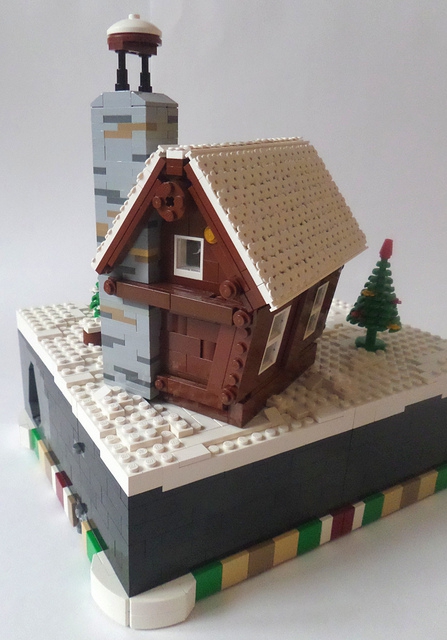 LEGO MOC - New Year's Brick 2014 - Домик Деда Мороза: Вид сзади.