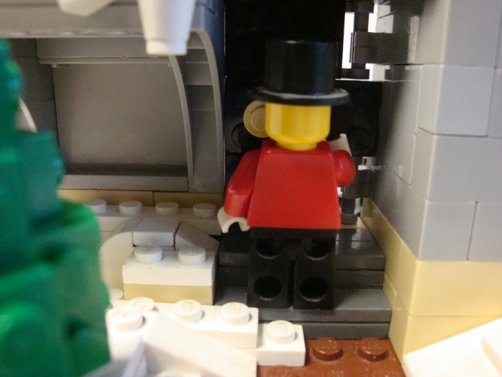 LEGO MOC - New Year's Brick 2014 - Рождественская история: Скрудж возвращается домой после работы