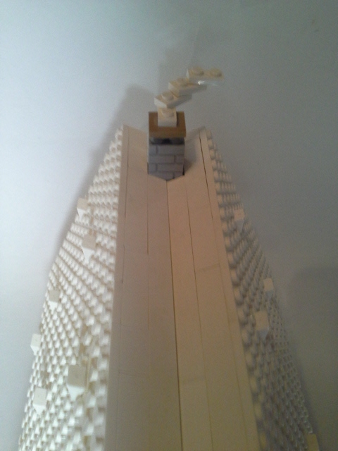 LEGO MOC - New Year's Brick 2014 - Мастерская чудес: Крыша. Из трубы валит дым.