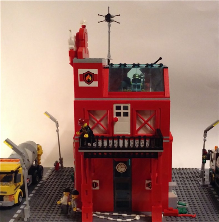 LEGO MOC - New Year's Brick 2014 - Дежурство в новогоднюю смену