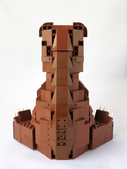 LEGO MOC - 16x16: Animals - Bruin: Ну, а здесь моя спинка.