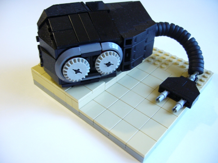LEGO MOC - 16x16: Technics - Electric Shaver ('Berdsk 8'): Моя бритва это не оригинал созданный Шиком, а попытка изобразить копию роторной электробритвы 'Бердск 8'