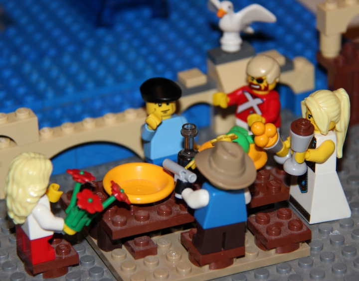 LEGO MOC - Конкурс «Советское кино» - Дитям мороженое, бабе цветы: Статичные кадры