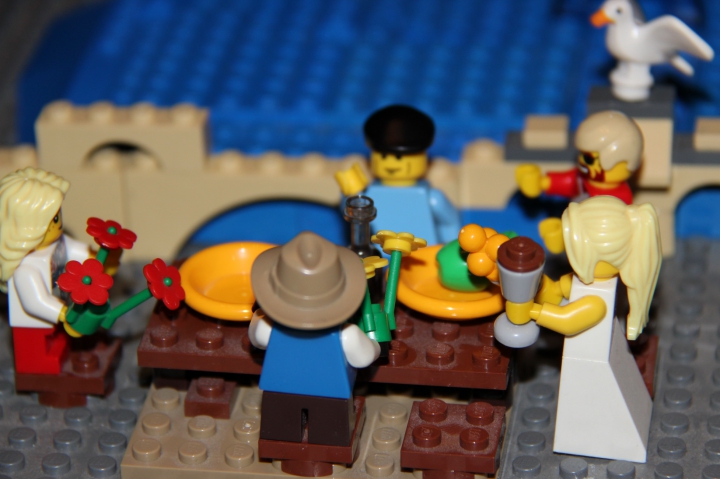 LEGO MOC - Конкурс «Советское кино» - Дитям мороженое, бабе цветы