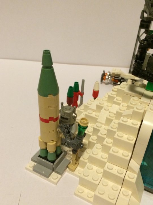 LEGO MOC - New Year's Brick 3015 - Отдел получения писем с других планет: Ну, только появились очень большие.