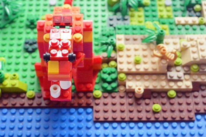 LEGO MOC - Jurassic World - Тираннозавр РЕКС на берегу озера! 