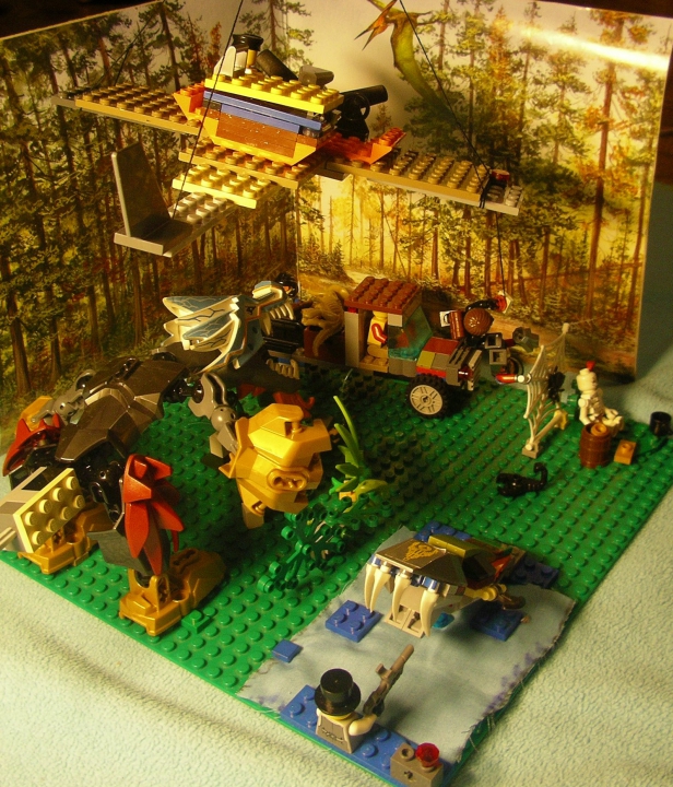 LEGO MOC - Jurassic World - Битва на Острове Динозавров: Общий вид. На переднем плане видна голова и часть тела плезиозавра, высунувшегося из воды