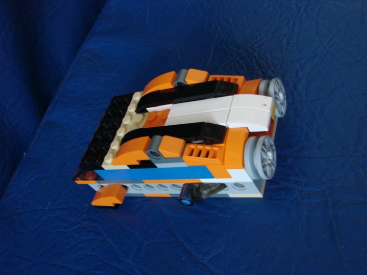 LEGO MOC - Submersibles - Научная подводная лодка: Сзади - моторы.