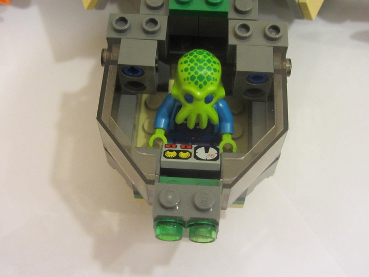 LEGO MOC - Submersibles - Тортилус: Интерьер мордокабины.