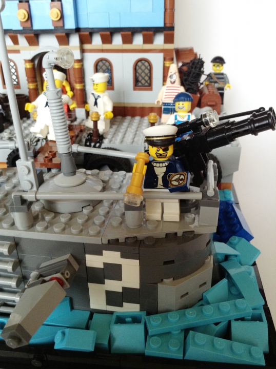 LEGO MOC - Submersibles - Погружение 1925.: Бесстрашный капитан Сол сверяется с компасом.