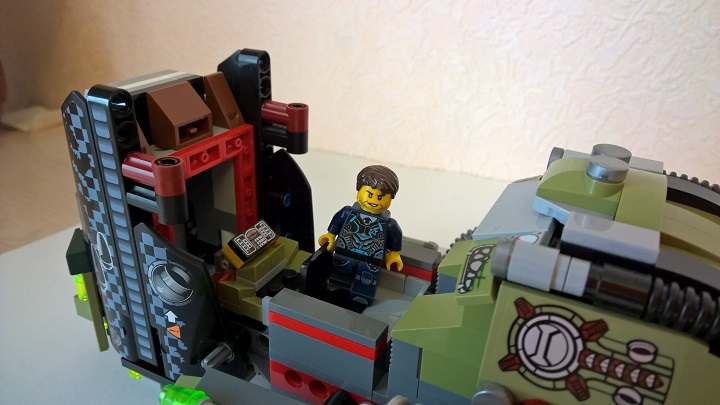 LEGO MOC - Submersibles - Подлодка глубинного агента: ну и внутри обязательно...