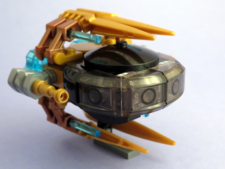 LEGO MOC - Battle of the Masters 'In cube' - Golden Uninoida: Перейдём к альтернативному режиму. Скоростному и менее маневренному.