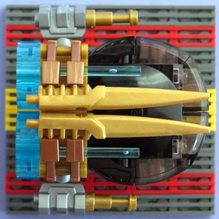 LEGO MOC - Battle of the Masters 'In cube' - Golden Uninoida: И снимок сверху напоследок.