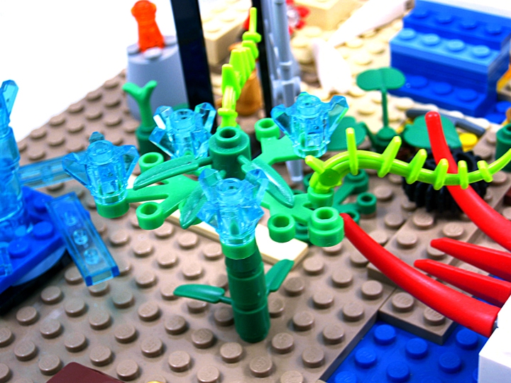 LEGO MOC - Инопланетная жизнь - Однажды на планете Пескор: Пример растительности Пескора.