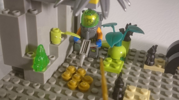 LEGO MOC - Инопланетная жизнь - Легофар: первый исследователь добывает золото