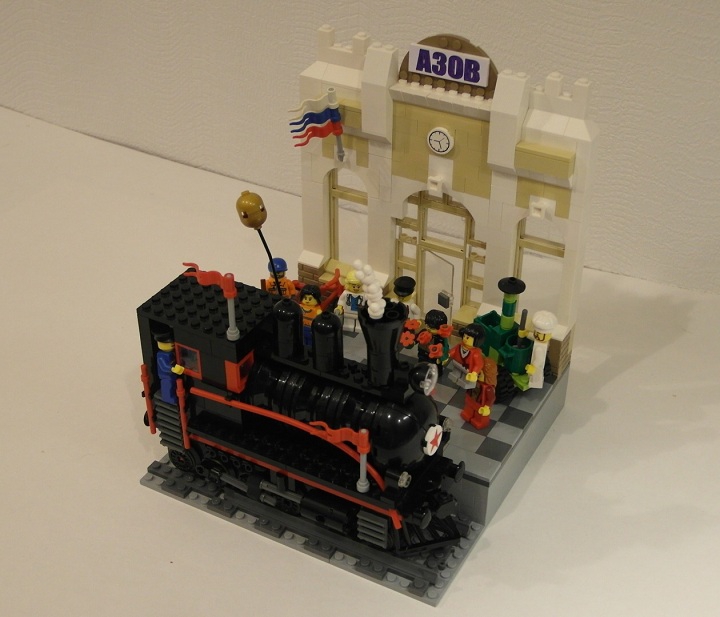 LEGO MOC - Joy and Sadness of Great Victory - Поезд 'Победа'