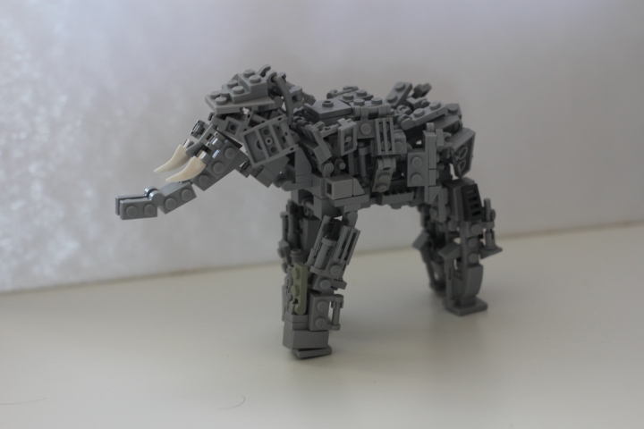 LEGO MOC - Battle of the Masters 2016 - Паровой дом: На самом деле, моей целью не было собрать точную копию шагохода из книги. Я лишь отталкивался от его образа.