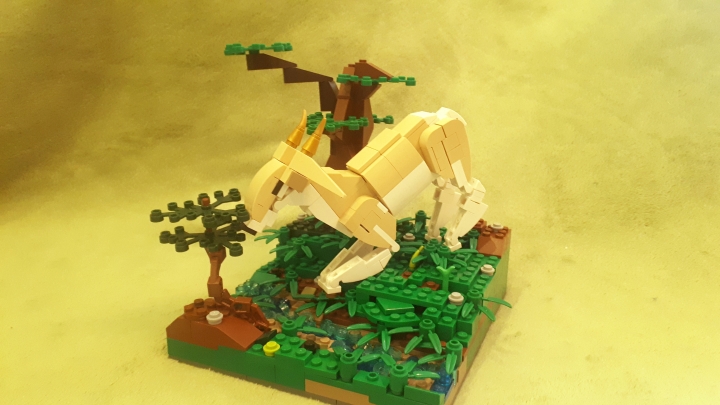 LEGO MOC - Fantastic Beasts And Who Dreams Of Them - Eared doe: Живут они, как и обычные сородичи, в лесах.