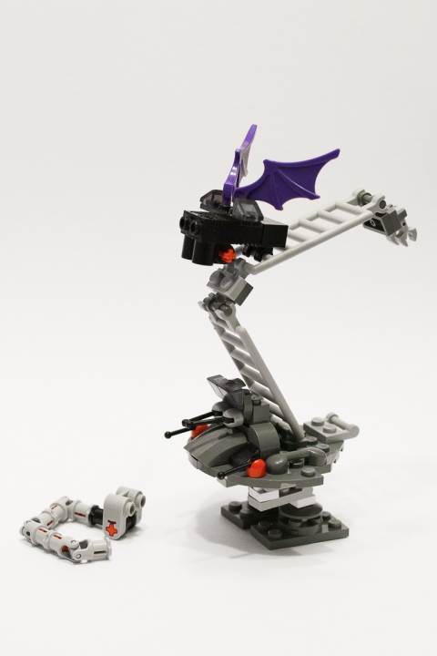 LEGO MOC - Fantastic Beasts And Who Dreams Of Them - Летаус, Лестничник и Змеинус: Теперь о симбиозе!!!<br />
<br />
Птица не может взлетать с ровного места — ей надо взлетать с возвышенности. Лестничник хорош для взлёта, когда он поднимает лестницу. Поэтому птица договорилась с ним так: они подходят к дереву с фруктами, Лестничник поднимает лестницу, а птичка забирается на самый верх и взлетает оттуда, достаёт фрукт и летит вниз. Внизу они едят фрукт. Но во фруктах содержится много паразитов!!! И тогда они вместе начали искать кого-нибудь, кто спасёт их от паразитов! И они нашли: Змеинус! Вот кто спасёт их! У Змеинуса есть магия: он может достать паразитов из любого места (и ещё некоторые вещи)! Они договорились с ним и стали жить-поживать, почти никого не обижать!!!<br />
<br />
Надеюсь, не было страшно? 