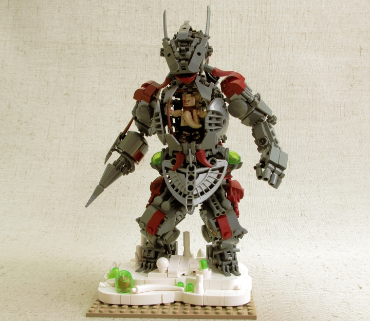 LEGO MOC - 16x16: Mech - Скорн А-3: Технические фотографии, показывающие, что работа умещается в основание 16х16