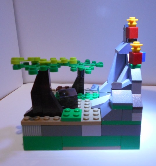 LEGO MOC - 16x16: Micro - 'Удачная' прогулка: - Ну вот, видишь, я забрался выше тебя! <br />
- Эх... Да, ну ты даешь! Стоп. А как же мы теперь слезать будем??<br />
...<br />
