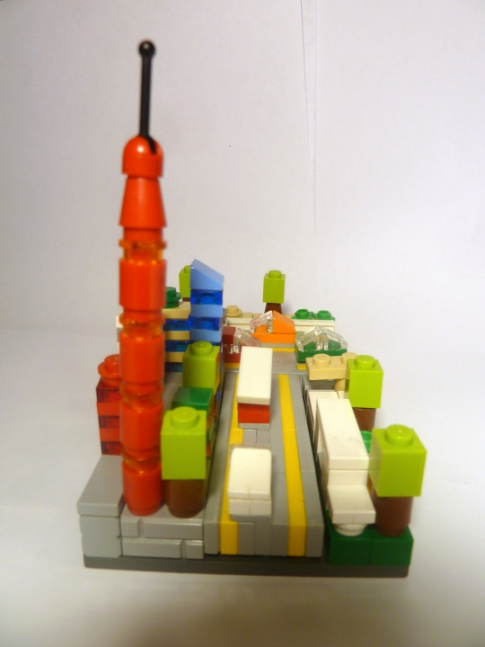 LEGO MOC - 16x16: Micro - Годод Солнечногорск на реке Волшебная.: Вид сзади.