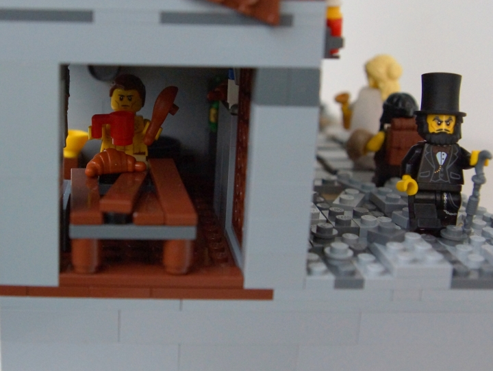 LEGO MOC - Младшая лига. Конкурс 'Средневековье'. - Городские куранты: Культурная и экономическая пропасть... Или стена.