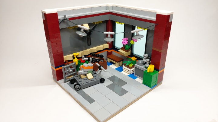 LEGO MOC - LEGO-конкурс 16x16: 'Все работы хороши' - Специалист по ремонту и обслуживанию поршневых авиадвигателей : Мастерская в выходной день.