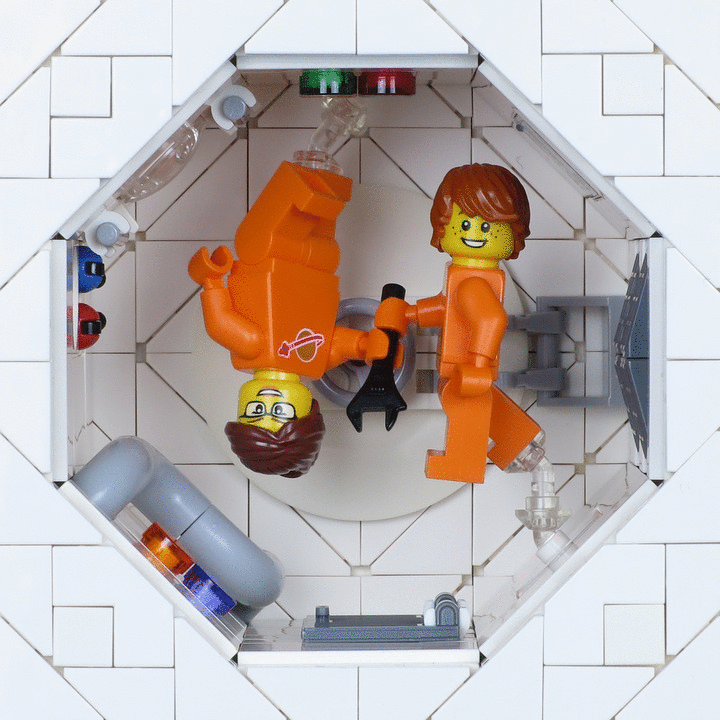 LEGO MOC - LEGO-конкурс 16x16: 'Все работы хороши' - Мама, Я хочу стать Космонавтом!: Вдруг всё начнёт крутиться-вертеться !? За что хвататься? Протяни руку товарищу! Вместе можно найти решение в любой ситуации!