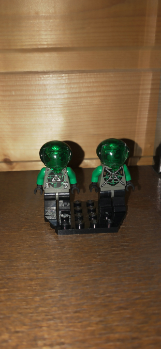 LEGO MOC - LEGO-конкурс 'Путь к звездам' - Insectoids-humanoids UFO Starfighter - 2000-x2