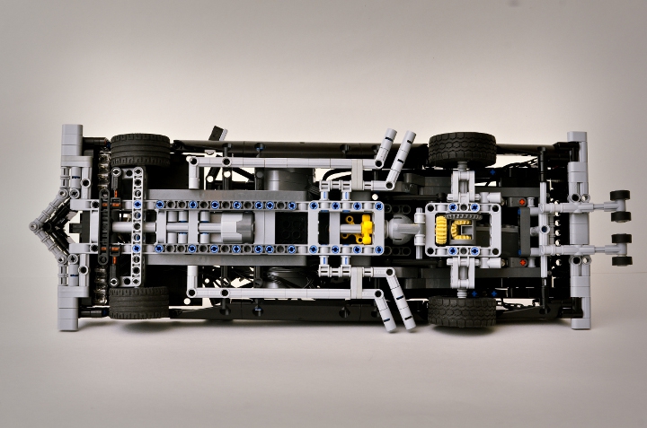 LEGO MOC - Technic-contest 'Car' - Graverobber